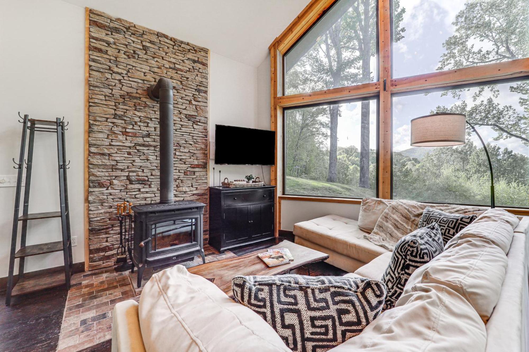 Luxe Appalachian Mountain Cabin With Hot Tub, Views Warrensville Esterno foto