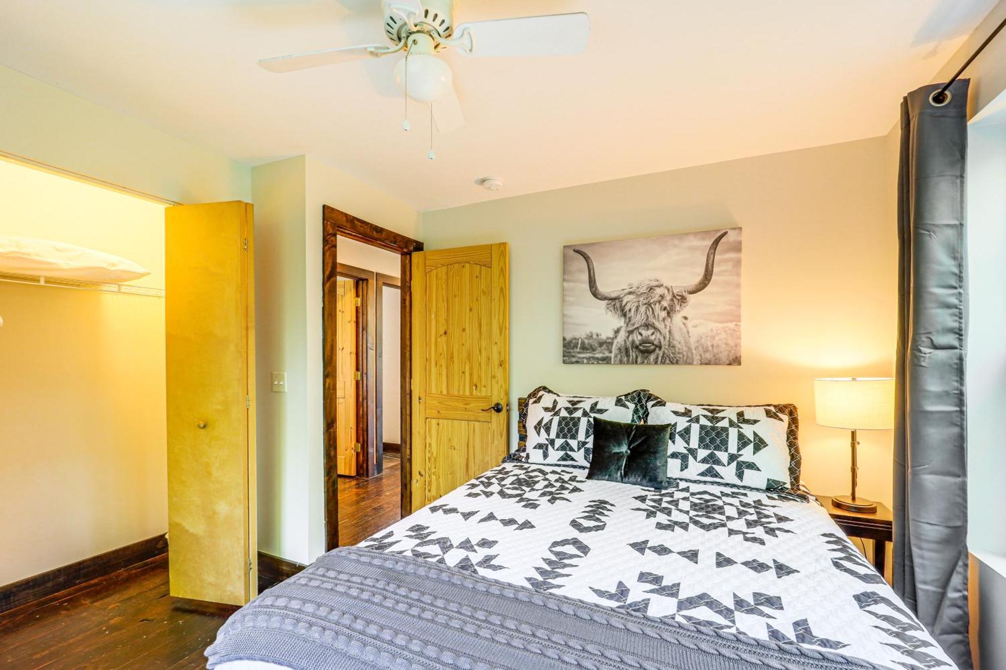 Luxe Appalachian Mountain Cabin With Hot Tub, Views Warrensville Esterno foto